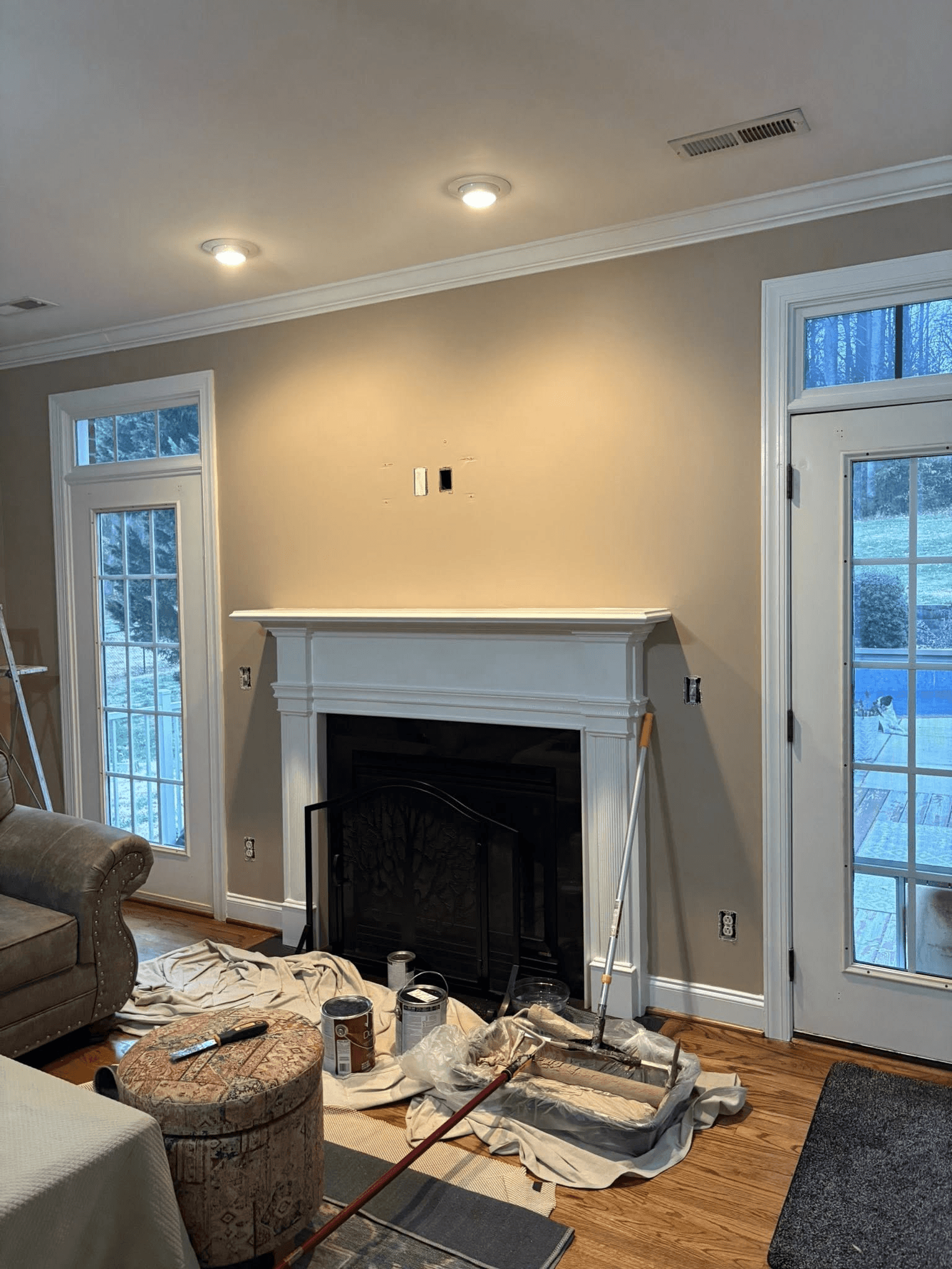 Interior/Exterior Painting photo